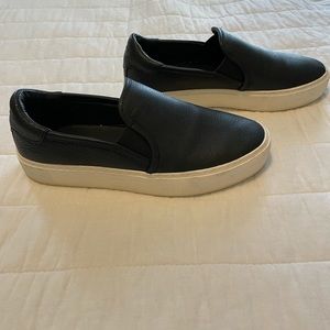 UGG - Platform Sneaker